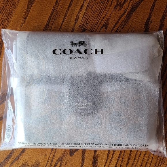 👀50% OFF - NWT‼️Coach Animal Print Poppy Crossbody w/ Detachable Card Case - Picture 9 of 12